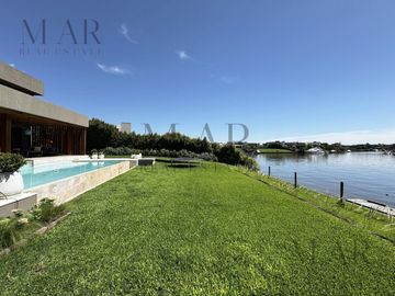Casa en Venta en Albanueva, Tigre con salida al río Luján