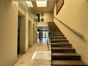 Casa en Venta en Albanueva, Tigre con salida al río Luján