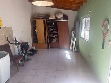 Casa en 2 plantas proximo a san martin y mitre
