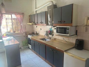 Casa en 2 plantas proximo a san martin y mitre