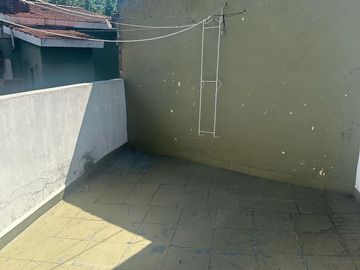 Casa en 2 plantas proximo a san martin y mitre