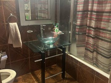 Casa en 2 plantas proximo a san martin y mitre