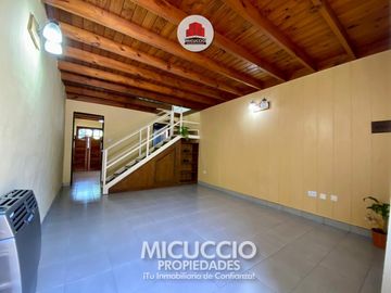 Dúplex en venta, Gelves 347 (N° 4), Escobar centro. APTO CREDITO. FINANCIACION.