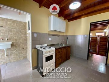 Dúplex en venta, Gelves 347 (N° 4), Escobar centro. APTO CREDITO. FINANCIACION.
