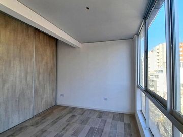 Muy Luminoso 2 Ambientes!! Piso 8vo Al frente!! A ESTRENAR!!