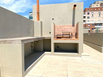Muy Luminoso 2 Ambientes!! Piso 8vo Al frente!! A ESTRENAR!!
