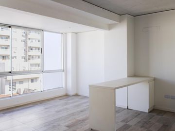 Muy Luminoso 2 Ambientes!! Piso 8vo Al frente!! A ESTRENAR!!
