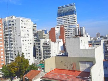 Muy Luminoso 2 Ambientes!! Piso 8vo Al frente!! A ESTRENAR!!