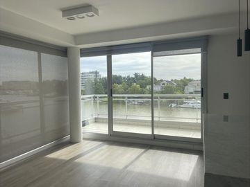 Departamento en alquiler con amarra en Ribera.  Marinas del canal. Nordelta