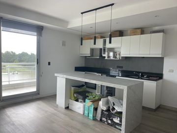 Departamento en alquiler con amarra en Ribera.  Marinas del canal. Nordelta