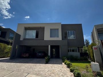Casa en  Venta en Barrio Privado Palmares Valley - Luján de Cuyo - Mendoza
