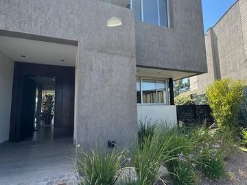 Casa en  Venta en Barrio Privado Palmares Valley - Luján de Cuyo - Mendoza