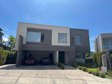 Casa en  Venta en Barrio Privado Palmares Valley - Luján de Cuyo - Mendoza
