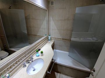 Torre Elysee, torre VIP  A , 3 dorm , cochera doble. Pileta , quincho , Gym,  Nueva Córdoba