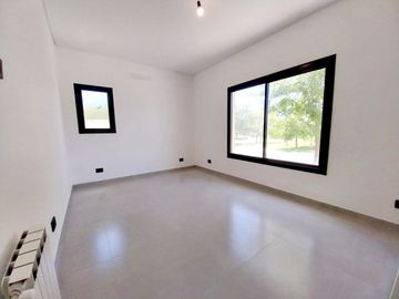 Casa en venta en San Matías  área 4
