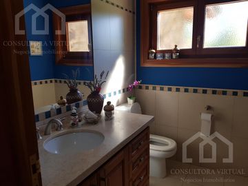 Distinguida propiedad en Barrio Céntrico