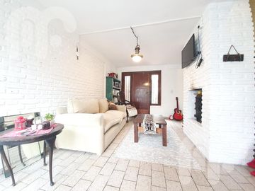 VENTA CASA PH GONNET