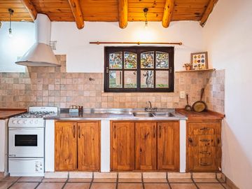 CASA 6 AMBIENTES - BARRIO RESIDENCIAL - EN ESQUINA - EPUYEN - CHUBUT