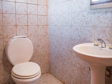 CASA 6 AMBIENTES - BARRIO RESIDENCIAL - EN ESQUINA - EPUYEN - CHUBUT