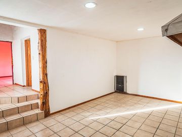CASA 6 AMBIENTES - BARRIO RESIDENCIAL - EN ESQUINA - EPUYEN - CHUBUT