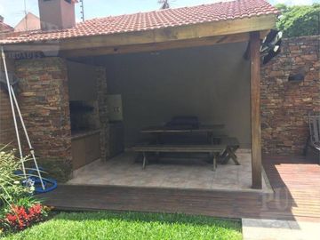 Casa en Temperley Oeste