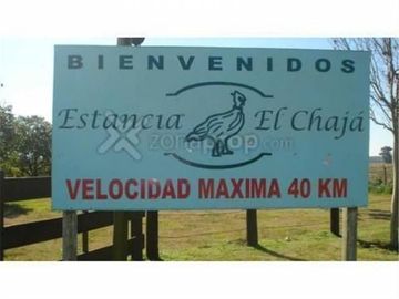 EXCELENTE CASA SOBRE CHACRA DE 5 Has en el Chaja
