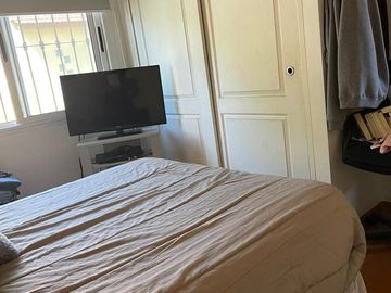 Impecable duplex de 3 ambientes con cochera y patio en Temperley