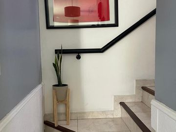 Impecable duplex de 3 ambientes con cochera y patio en Temperley