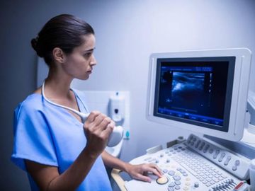 VENTA CONSULTORIOS MÉDICOS EDIFICIO PROPIO- ZONA DERQUI, PILAR