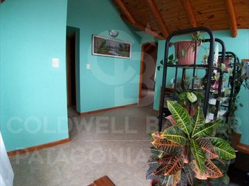 VENTA Casa Ph 5 amb 170 m2  lote 1000 m2 Rio Minero y Rio Malleo Bº Tres Cerros Villa la Angostura