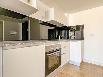 Venta departamento 1 ambiente a estrenar con vista al mar zona La Perla  Royal Park