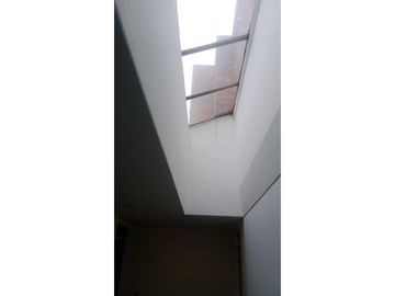 SE VENDE LINDO APARTAMENTO EN QUINTA PAREDES