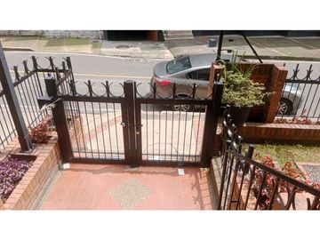 SE VENDE LINDO APARTAMENTO EN QUINTA PAREDES