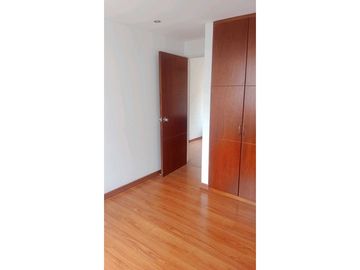 SE VENDE LINDO APARTAMENTO EN QUINTA PAREDES