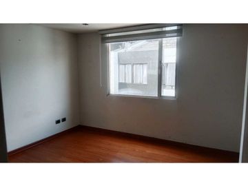 SE VENDE LINDO APARTAMENTO EN QUINTA PAREDES