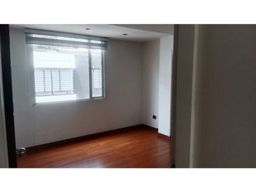 SE VENDE LINDO APARTAMENTO EN QUINTA PAREDES