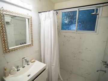 VENTA DEPARTAMENTO 3 AMB. CON COCHERA Y SEGURIDAD 24 HS