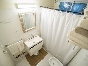 VENTA DEPARTAMENTO 3 AMB. CON COCHERA Y SEGURIDAD 24 HS
