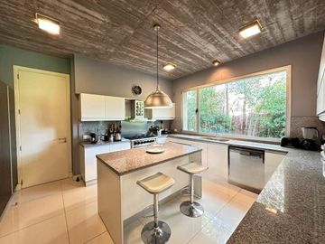 VENTA casa 4 dormitorios - Tortugas Country Club - PILAR