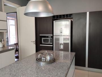 VENTA casa 4 dormitorios - Tortugas Country Club - PILAR