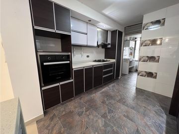 CASA EN VENTA EL INGENIO CJTO CERRADO ⬆2 NIVELES 156M2 🛌4🚽3 🚘2P