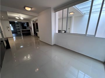 CASA EN VENTA EL INGENIO CJTO CERRADO ⬆2 NIVELES 156M2 🛌4🚽3 🚘2P