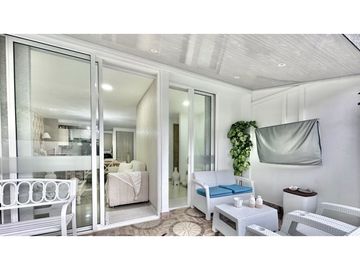 SE VENDE CASA DE DOS NIVELES CON JACUZZI EN EL CASTILLO JAMUNDI