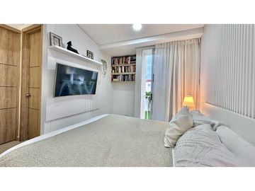 SE VENDE CASA DE DOS NIVELES CON JACUZZI EN EL CASTILLO JAMUNDI