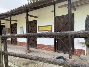 Venta de Finca en El Retiro, Antioquia | Con caballerizas