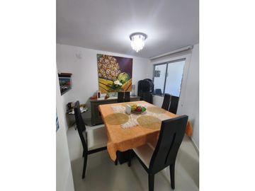 Venta de casa esquinera en conjunto cerrado-NLl