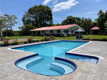 Hermosa casa campestre