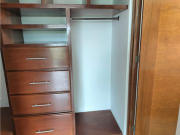 EXCLUSIVA RESIDENCIA EN PRADO LARGO, CON BUENOS ACABADOS