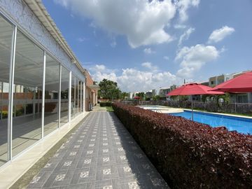 Exclusiva Casa Campestre Remodelada En Venta En Robles Del Castillo - Jamundi
