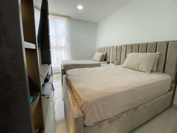 Exclusiva Casa Campestre Remodelada En Venta En Robles Del Castillo - Jamundi